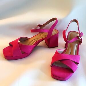 Kelly & Katie Liliena Platform Sandal Size 9.5 M Fuchsia Pink Strappy Dressy
